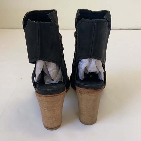 Free People Effie Block Heel Cut Out Bootie Black Size 38 - Picture 9 of 16